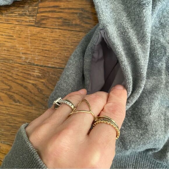 Stella McCartney kids Gray Wolf Graphic Hoodie size 10 - Picture 6 of 10